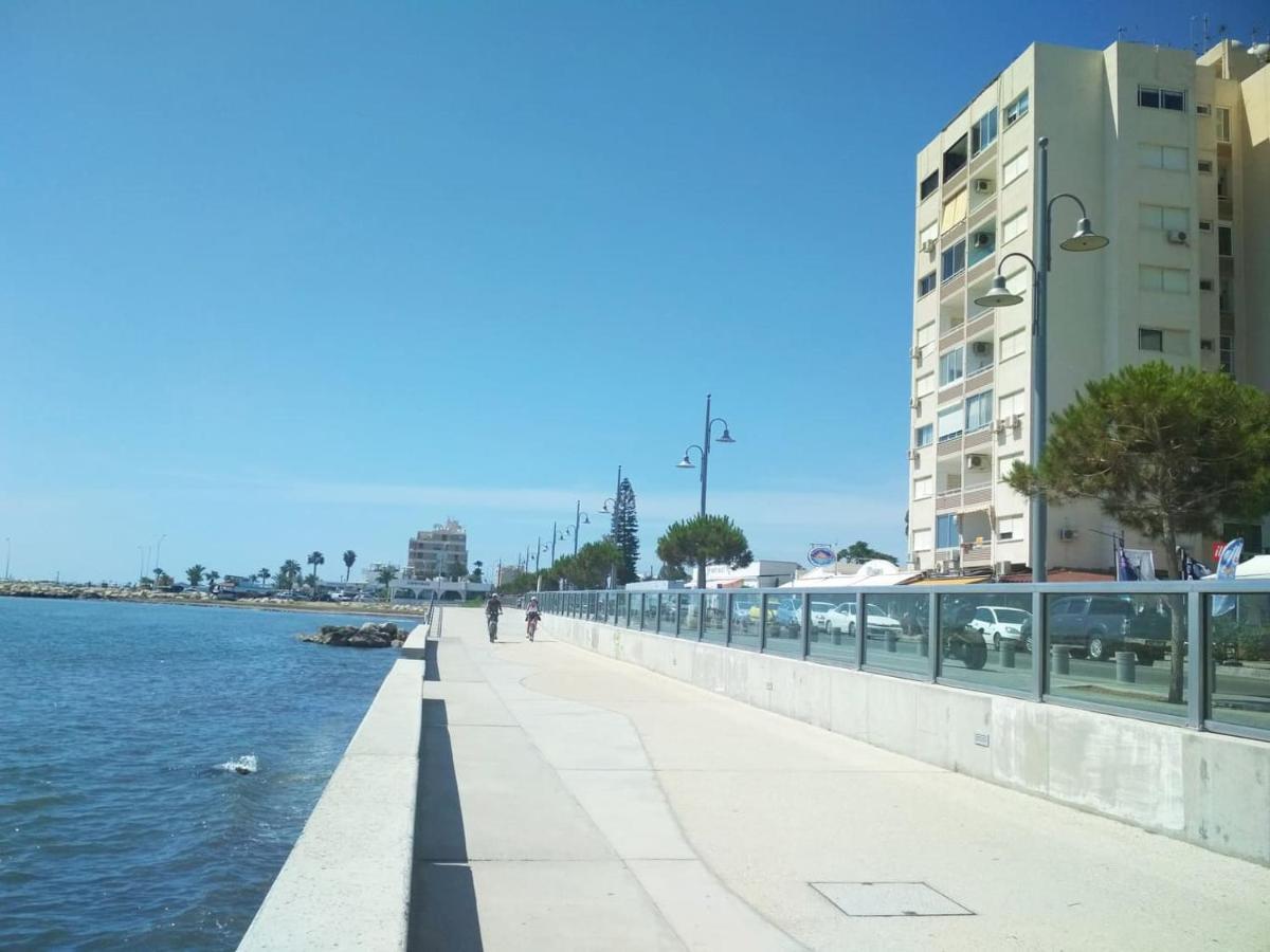 Beachfront Skyline Retreat 1Br Pool Central 拉纳卡 外观 照片
